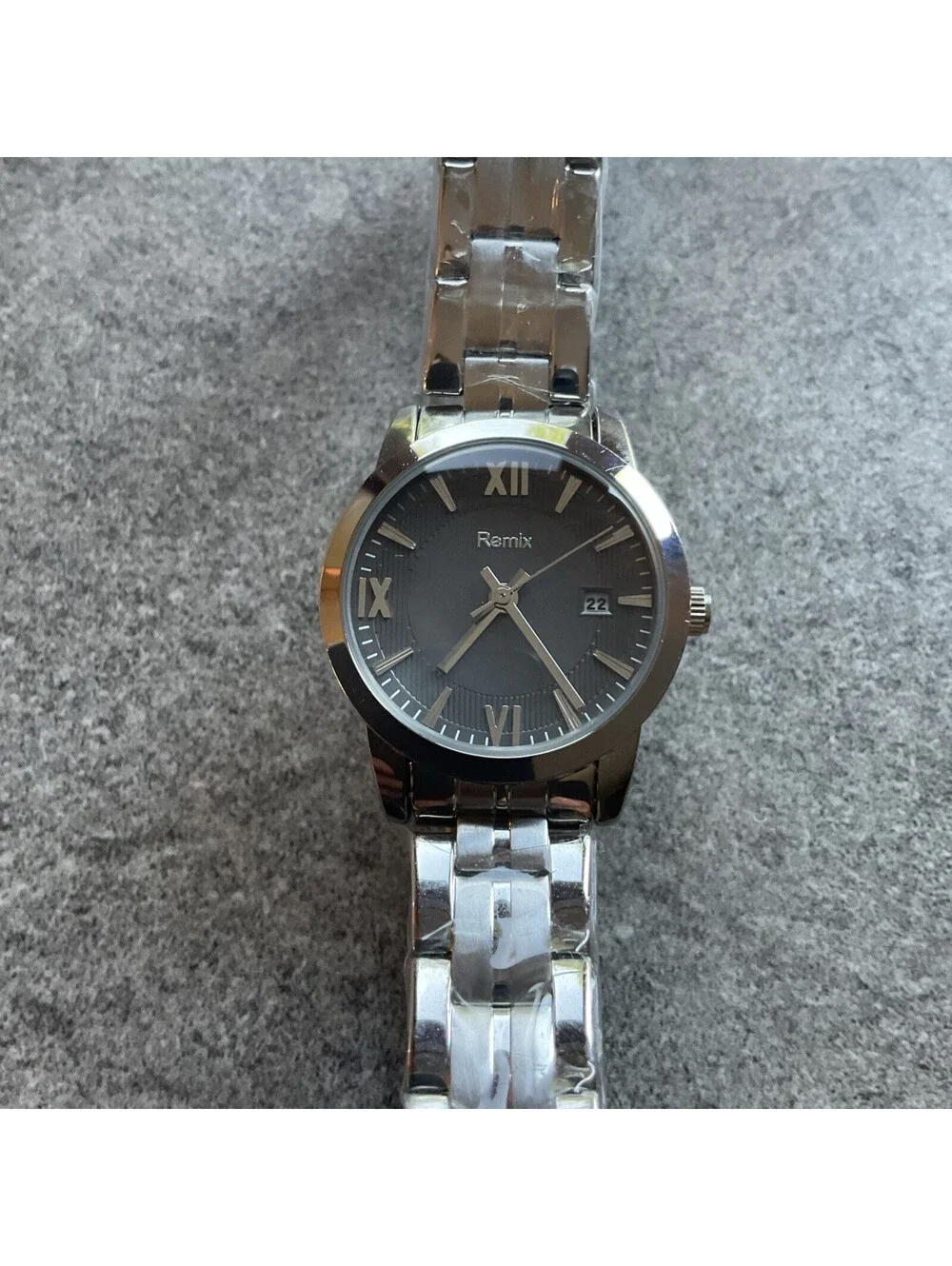 Remix Womens Watch 29mm Stainless Steel Case & Band Black Dial NWOT B-Y